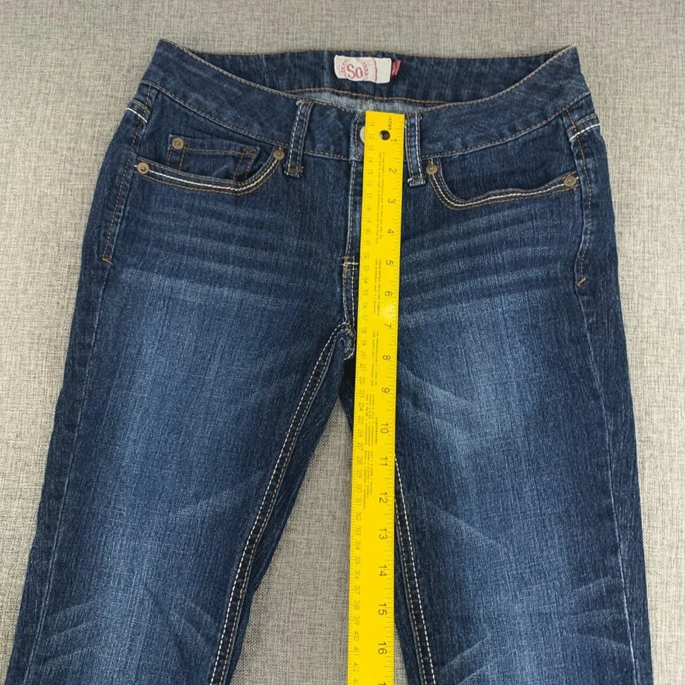 So Straight Dark Blue Denim Jeans Size 5 Low Rise 78% Cotton Polyester‎ Spandex